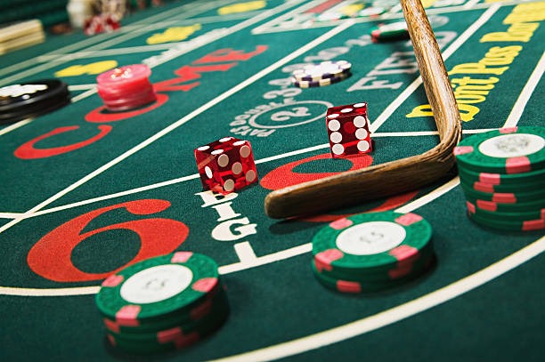 Teen Patti live dealer interface showing card hands and betting controls
